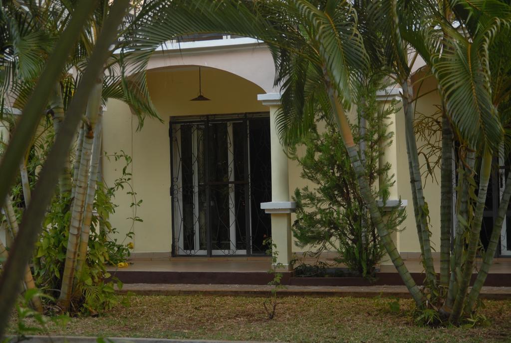 Ar Sun Hotel Antsiranana Ngoại thất bức ảnh