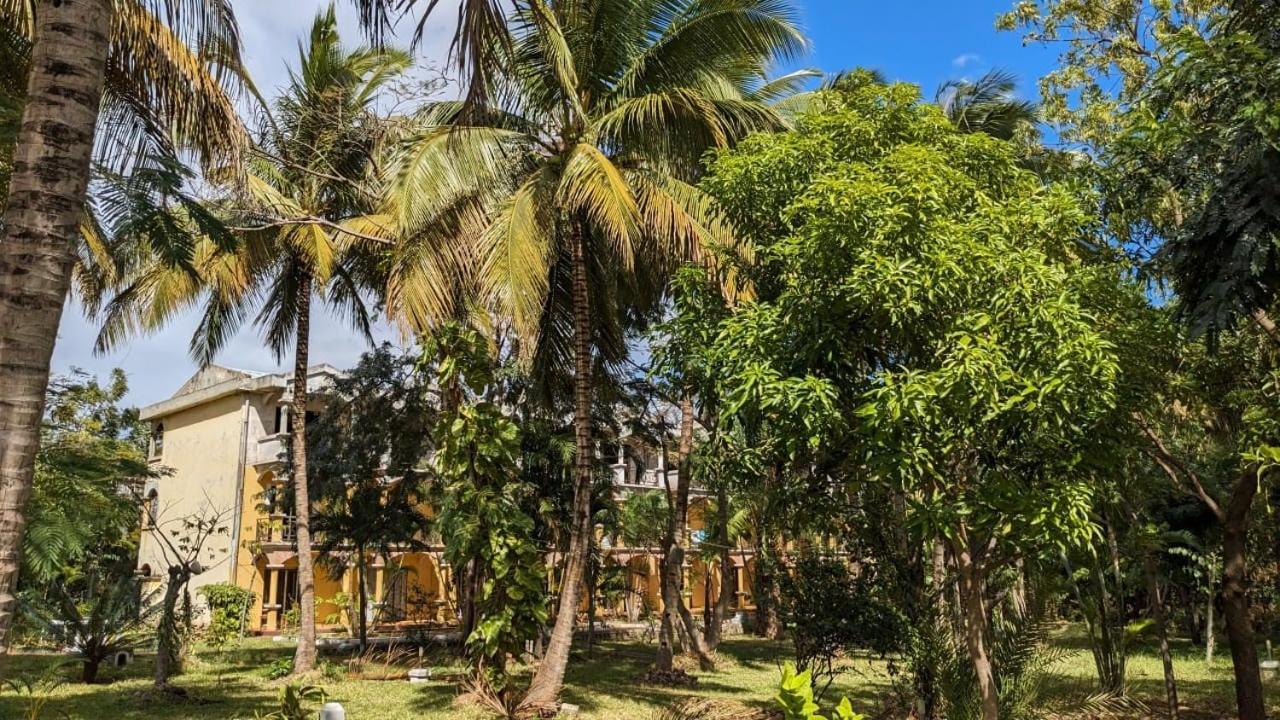 Ar Sun Hotel Antsiranana Ngoại thất bức ảnh